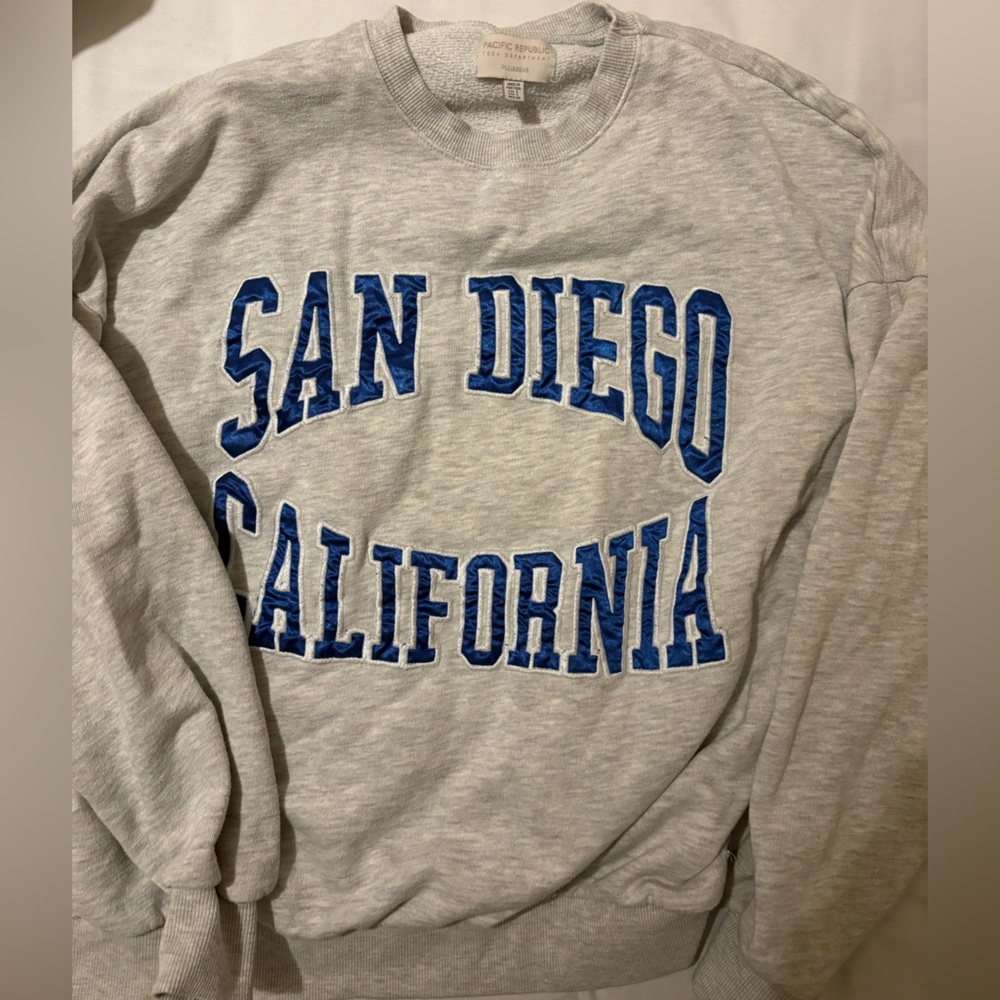 Pull&Bear Grey & Blue San Diego California Sweatshirt